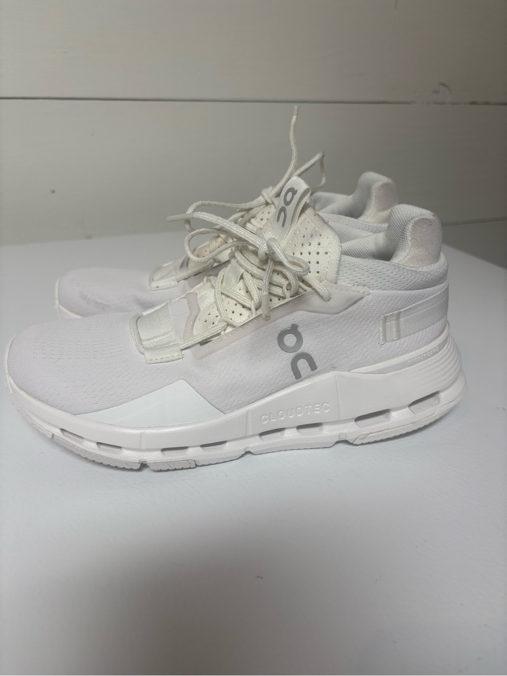 On Cloudnova Undyed White Women’s 6.5 CloudTec Sneakers